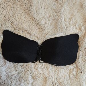 NWT Black Strapless Push-Up Bra
